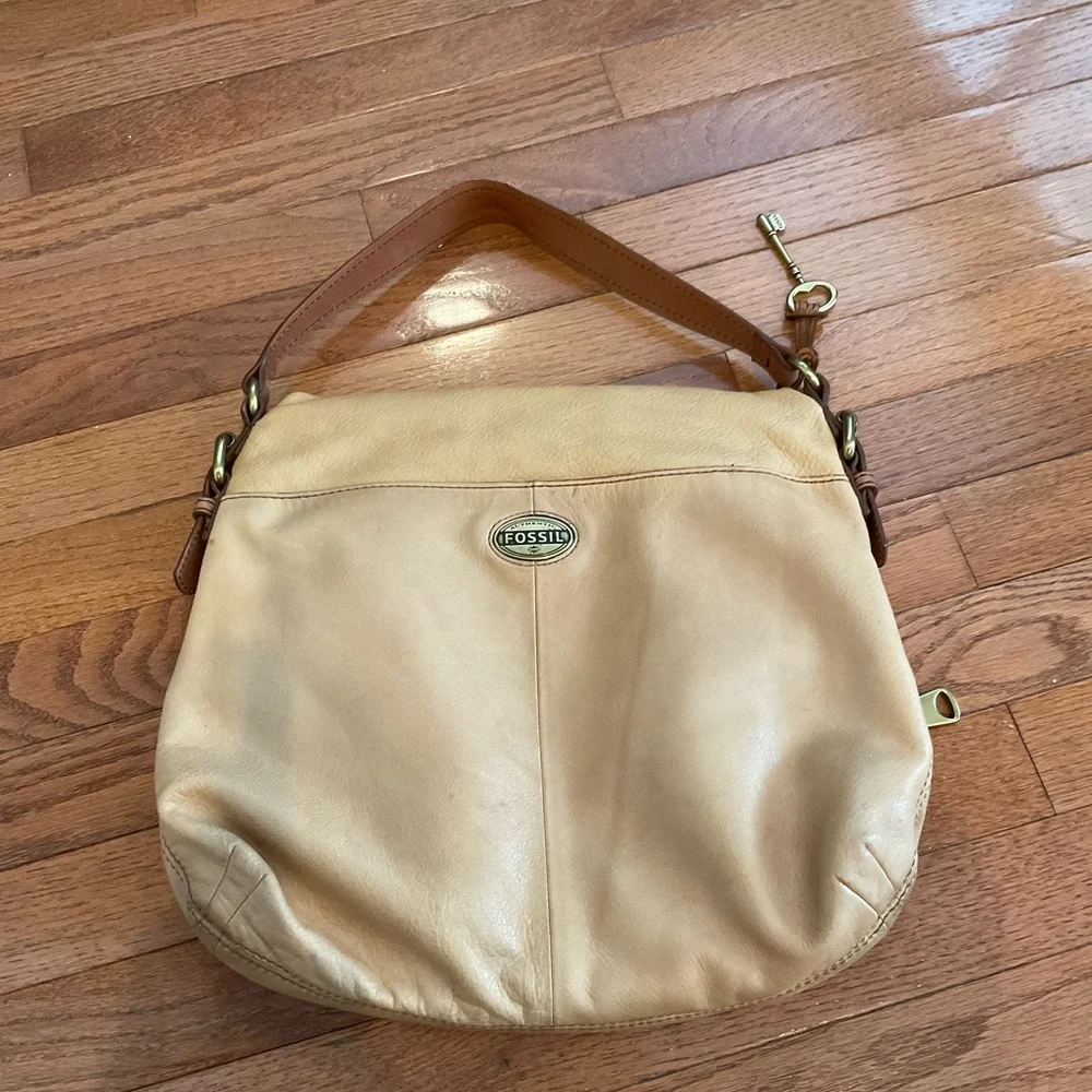 FOR @Esthetician14   ❌ Fossil Leather Shoulder Bag Purse